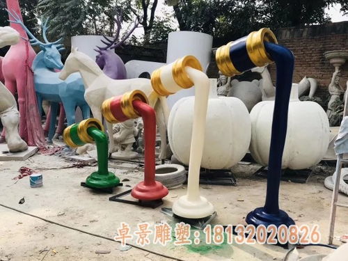 玻璃鋼油漆桶雕塑 校園藝術與環保的完美融合